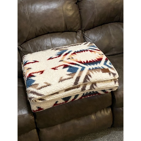 Pendleton Bedding Euc Pendleton White Sands Sherpa Blanket Queen